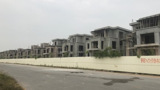 Nguyên nhân khiến nhà đầu tư 'lướt sóng' bất động sản ngày càng gặp khó? 
