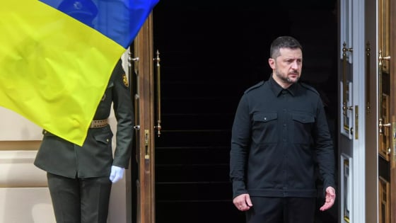 'Sẽ bị hủy diệt', truyền thông Đức tiết lộ những gì ông Zelensky quyết định làm trong tuyệt vọng