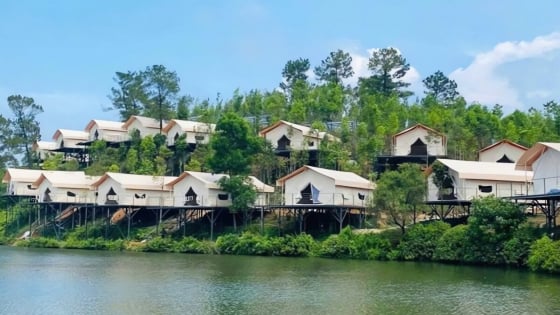Vì sao khu du lịch xây dựng “chui” trên đất nông nghiệp ở Huế không bị xử phạt? 