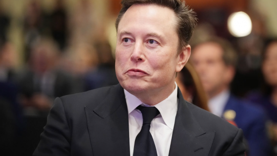 Tesla đề xuất gói lương khổng lồ, Elon Musk có thể trở thành tỷ phú nghìn tỷ USD đầu tiên