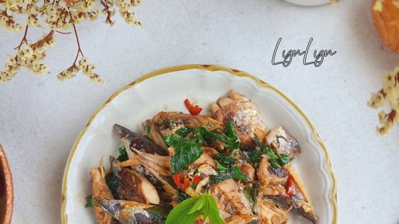 Loại cá rẻ tiền, giàu protein hơn sữa, đem xào với lá lạ, thành món ngon ít người biết