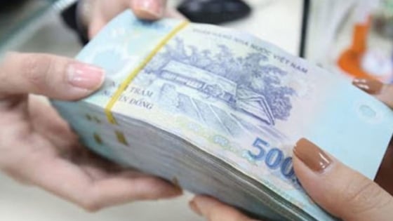 Nhiều nhân viên ở Quảng Ngãi được nghỉ hưu trước tuổi, thôi việc cũng nhận được tiền tỷ/người