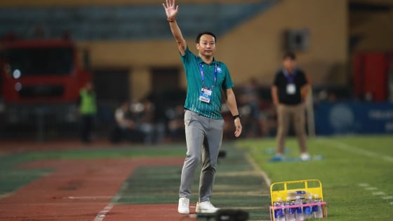 HLV Vũ Hồng Việt nói gì về cuộc đua vô địch V.League 2024/2025?