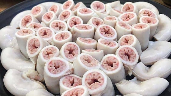 Lòng se điếu gây bão mạng, vì sao?