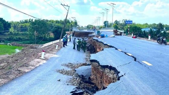 Đường dẫn vào cầu mới khánh thành 15 ngày đã sụp, lún: Hồ sơ nhà thầu thi công Vũ Hoan
