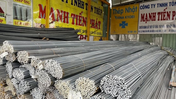 Mối lo từ thuế quan khổng lồ Trung Quốc phải 'gánh' cản trở đà tăng giá thép