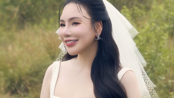 Hồ Quỳnh Hương bất ngờ làm đám cưới ngoài đảo, khách mời chỉ 150 người