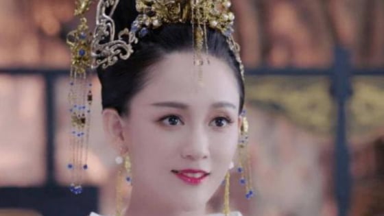 Hoàng hậu hạnh phúc nhất Trung Quốc, được chồng sủng ái suốt 45 năm là ai?