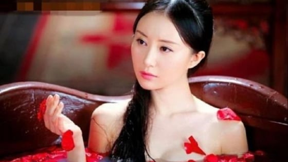 Phục vụ tắm cho phi tần nhà Thanh khiến thái giám khổ sở đến mức nào?