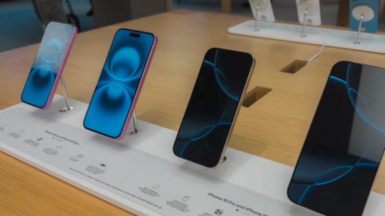 Giá iphone sẽ tăng vọt tới 90 triệu đồng vì mức thuế mới của ông Trump?