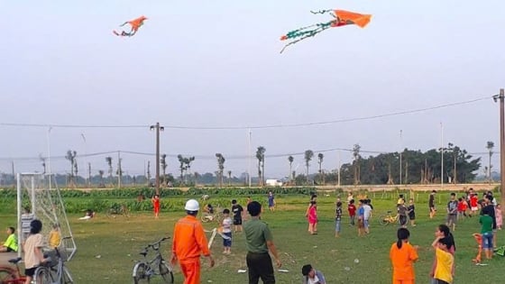 Thả diều hãy tránh xa đường dây điện
