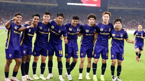 Để thua ASEAN All-Stars, M.U bị CĐV Đông Nam Á châm biếm