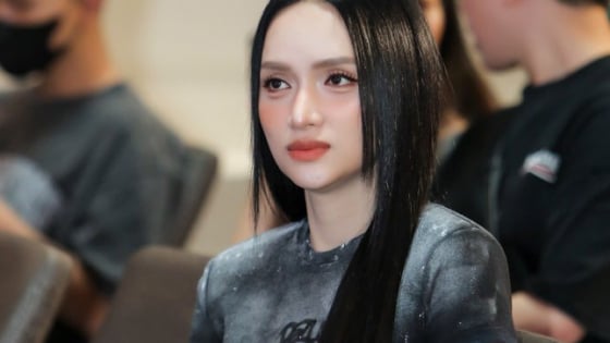 Hương Giang xuất hiện công khai cùng bạn trai mới