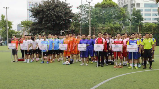 Khai mạc Giải bóng đá Cup Vàng 15 năm Dân Việt: FC NTNN/Dân Việt gặp Đời sống và Pháp luật