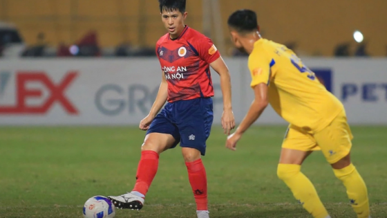 Tin sáng (31/5): HLV Polking tiến cử Đình Trọng, HLV Kim Sang-sik 'ngó lơ'