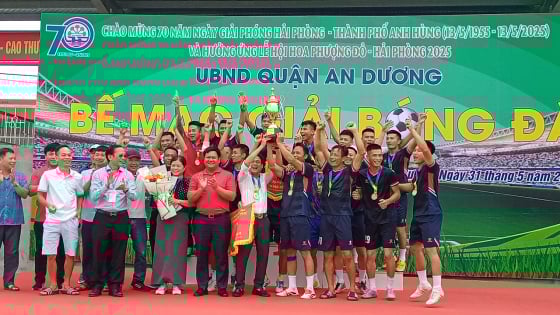 Hải Phòng: Đảo ngược tình thế phút cuối bù giờ, đội phường Tân Tiến vô địch tại Giải bóng đá quận An Dương