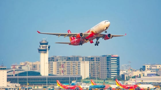 Chủ tịch Hà Nội chỉ đạo kiểm tra xử lý thông tin liên quan đến một hãng hàng không
