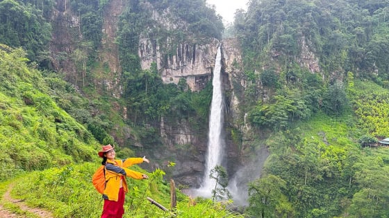 Cầm lái 200km lao vào “địa ngục bùn đá”, cô gái 21 tuổi vật lộn suốt 6 tiếng giữa rừng Tây Bắc chỉ để nhìn thấy khoảnh khắc này