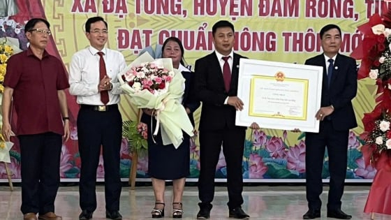 Một huyện nghèo ở Lâm Đồng vươn lên thành điểm sáng nông thôn mới 