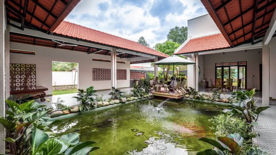 Nhà ba gian ngói đỏ truyền thống rộng hơn 2.000 m2 tại Tây Ninh có gì?