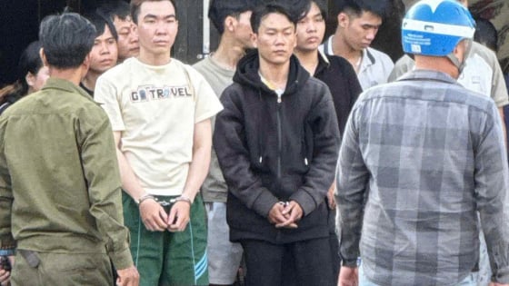 

Vụ nam thanh niên bị đâm gục sau mâu thuẫn tại quán nhậu ở Hóc Môn: Nạn nhân tử vong, 2 nghi phạm đã bị bắt