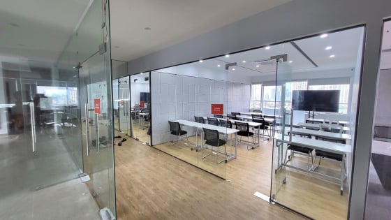 Thị trường văn phòng chuyển đổi xanh, khách thuê chấp nhận giá cao