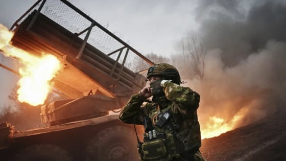 Ukraine tấn công mạnh vào Kursk, phóng viên Trung Quốc trúng đạn, Nga nổi giận tố Kiev 'bịt miệng truyền thông'