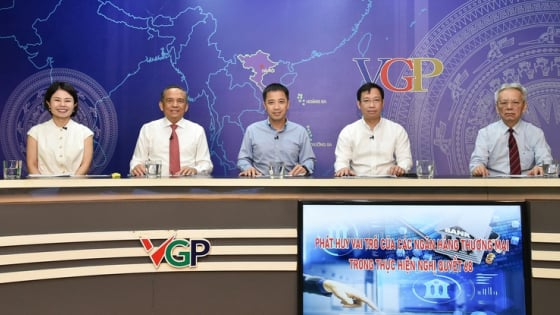 80-90% huy động là nguồn vốn ngắn hạn: Chuyên gia nói gì khi trụ cột dồn quá nhiều vào ngân hàng thương mại?
