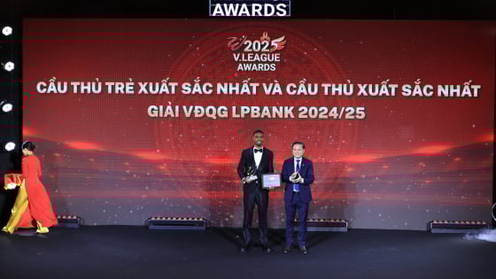 Ngoại binh CLB CAHN là cầu thủ xuất sắc nhất V.League 2024/2025