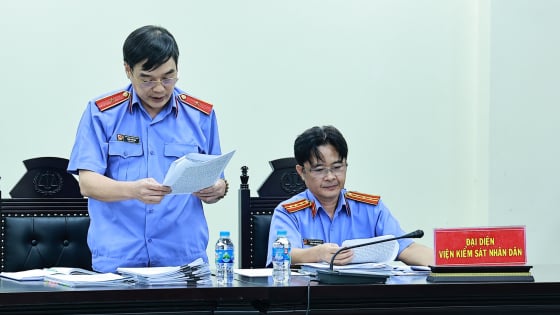 2 cựu công an bị đề nghị án tử hình trong vụ lấy xe của đơn vị đi chở ma túy