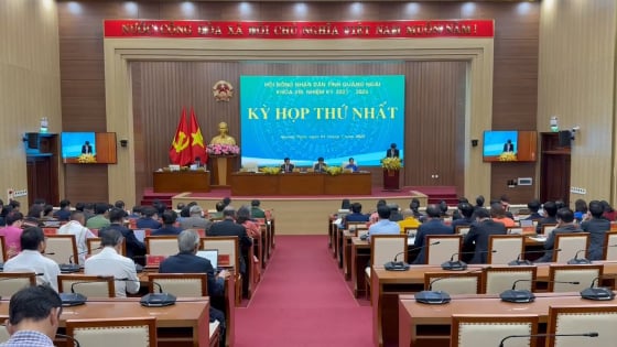 Loạt nội dung quan trọng đưa ra tại Nghị trường Kỳ họp đầu tiên tỉnh Quảng Ngãi mới sau hợp nhất Kon Tum