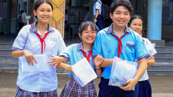 Điểm chuẩn lớp 10 năm 2025 các tỉnh thành: Ngỡ ngàng 2,5 điểm/3 môn cũng đỗ