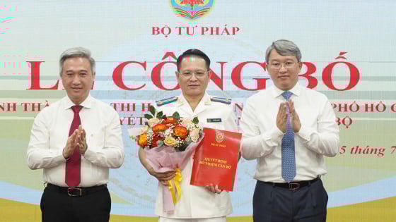 TP.HCM chính thức có Trưởng cơ quan Thi hành án dân sự mới, ông Nguyễn Văn Hòa nhận nhiệm vụ trọng trách