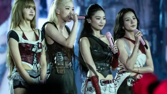 Khán giả chỉ trích BlackPink vì phải xem concert khuất tầm nhìn với số tiền không nhỏ 