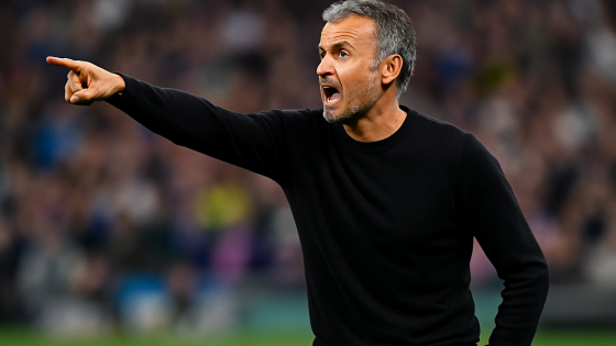 Luis Enrique biến PSG thành cỗ máy cân bằng, tiền tự chảy về