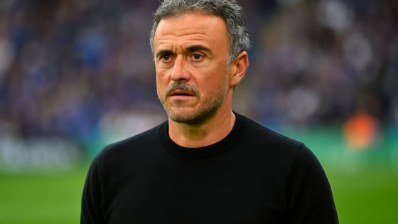 HLV Enrique và tham vọng cùng PSG “cú ăn bốn”