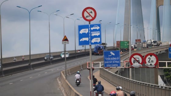 

TP.HCM tìm giải pháp toàn diện giảm ùn tắc giao thông khu vực cảng Cát Lái và cầu Phú Mỹ