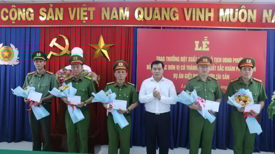 Khen thưởng công an ở Tây Ninh nhanh chóng bắt giữ nghi phạm giết người phụ nữ, cướp tài sản sau 11 giờ gây án