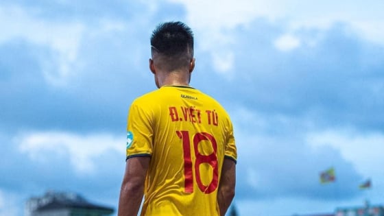 Chia tay Thanh Hóa, Đinh Viết Tú tái hợp HLV Popov ở Thể Công Viettel?
