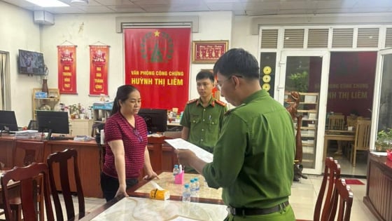 Trưởng văn phòng công chứng Huỳnh Thị Liêm bị bắt vì mạo danh chủ đất ký hợp đồng, chiếm đoạt hơn 16 tỷ đồng