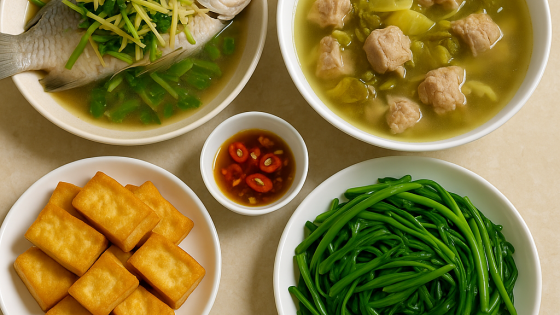Bữa cơm tối 120 nghìn: Cá trắm hấp gừng, canh dưa chua nấu sườn
