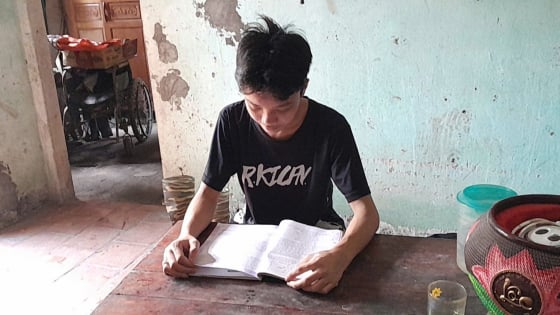 Cha bệnh nặng, ước mơ kỹ sư của cậu học trò nghèo xa tầm với