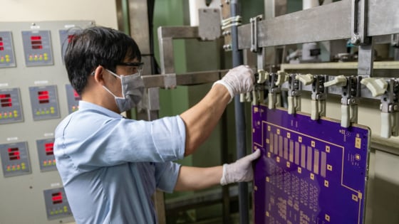 Ngành chip Việt Nam 'lên ngôi' giữa cuộc chiến công nghệ Mỹ - Trung