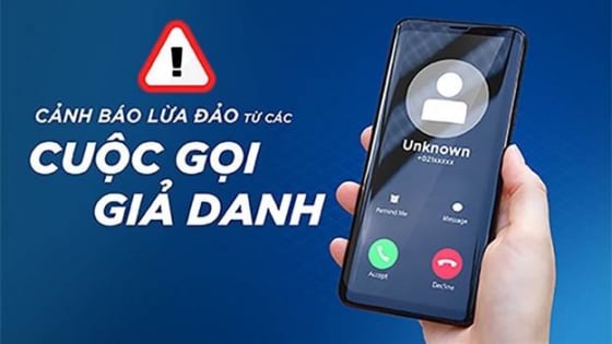 Nữ sinh ở Hải Phòng hoảng loạn đập lợn tiết kiệm chuyển khoản 47,8 triệu đồng vì bị kẻ giả công an hù dọa 