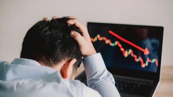 Dòng tiền dồi dào trong ngày chứng khoán 'đi tàu lượn', điểm sáng TCB và HPG