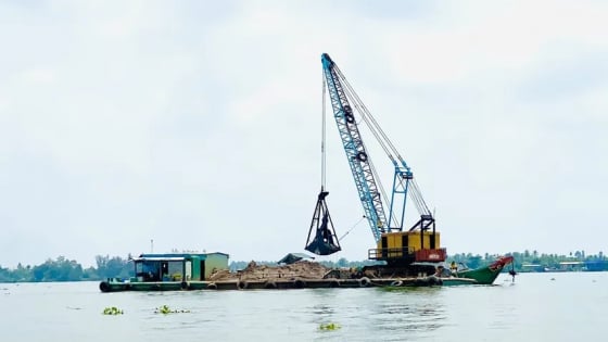 Chủ tịch UBND tỉnh Đồng Tháp ban hành Chỉ thị về tăng cường quản lý một loại tài nguyên quan trọng
