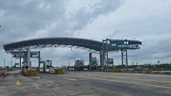 Ngày đầu thí điểm cấm xe tải làn 1 cao tốc Hà Nội - Hải Phòng: Tài xế chấp hành ra sao?