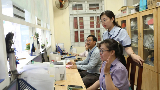 TPHCM quy định về thay đổi vị trí việc làm và nâng bậc lương công chức thế nào?