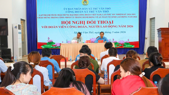 Đoàn viên Công đoàn xã Trừ Văn Thố, TPHCM 
tuyên truyền nói không với thuốc lá 