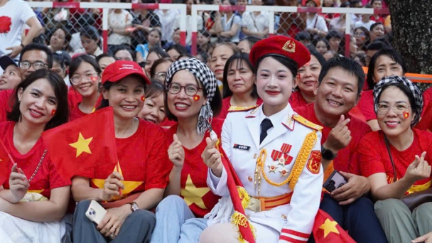 Loạt hình ảnh đẹp trước giờ sơ duyệt diễu binh kỷ niệm 50 năm Giải phóng miền Nam, thống nhất đất nước